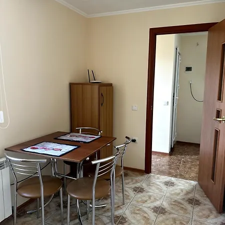 2-Room Apartment With Swimming Pool דירה